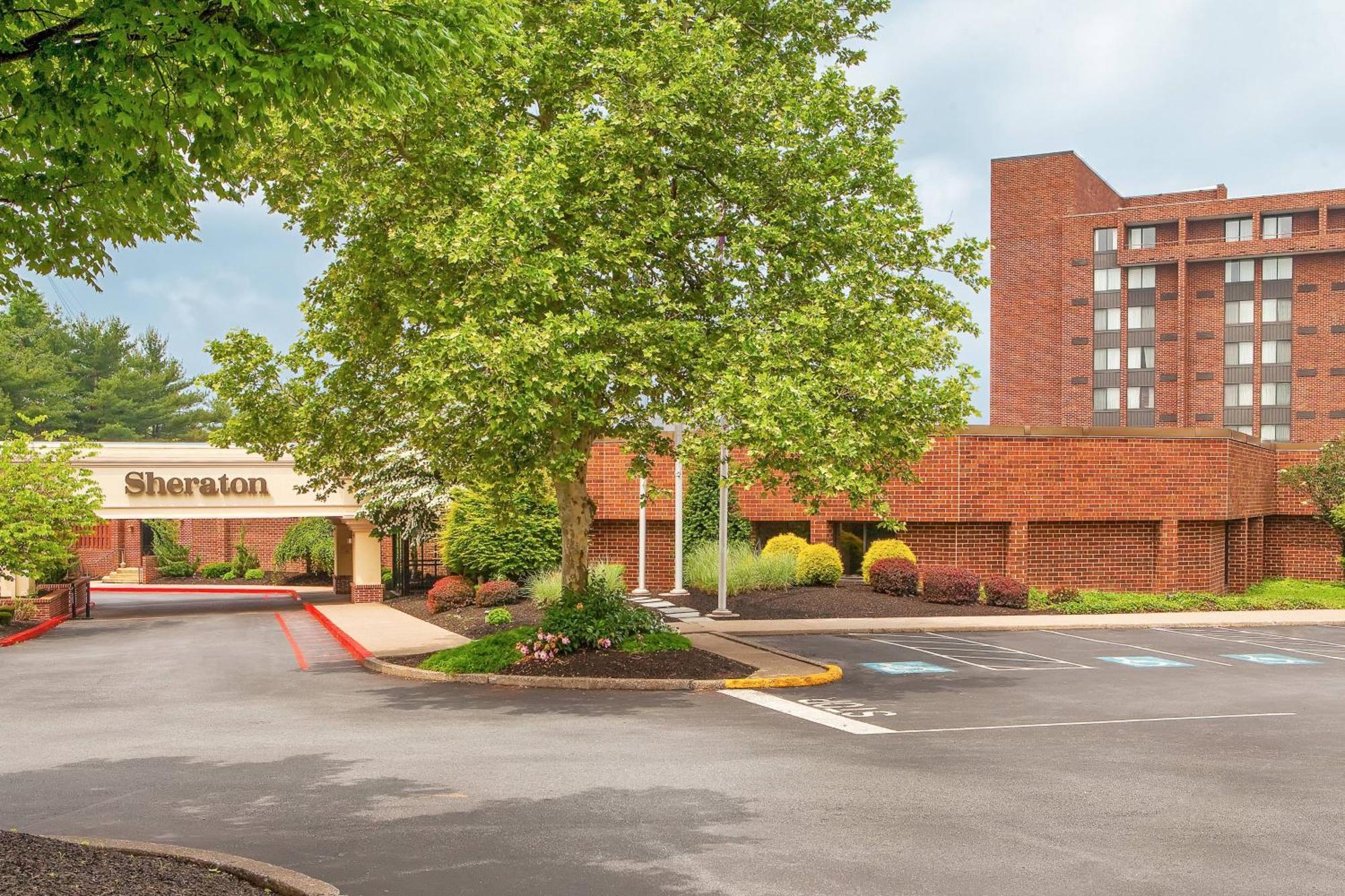 Sheraton Harrisburg Hershey Hotel Exterior photo