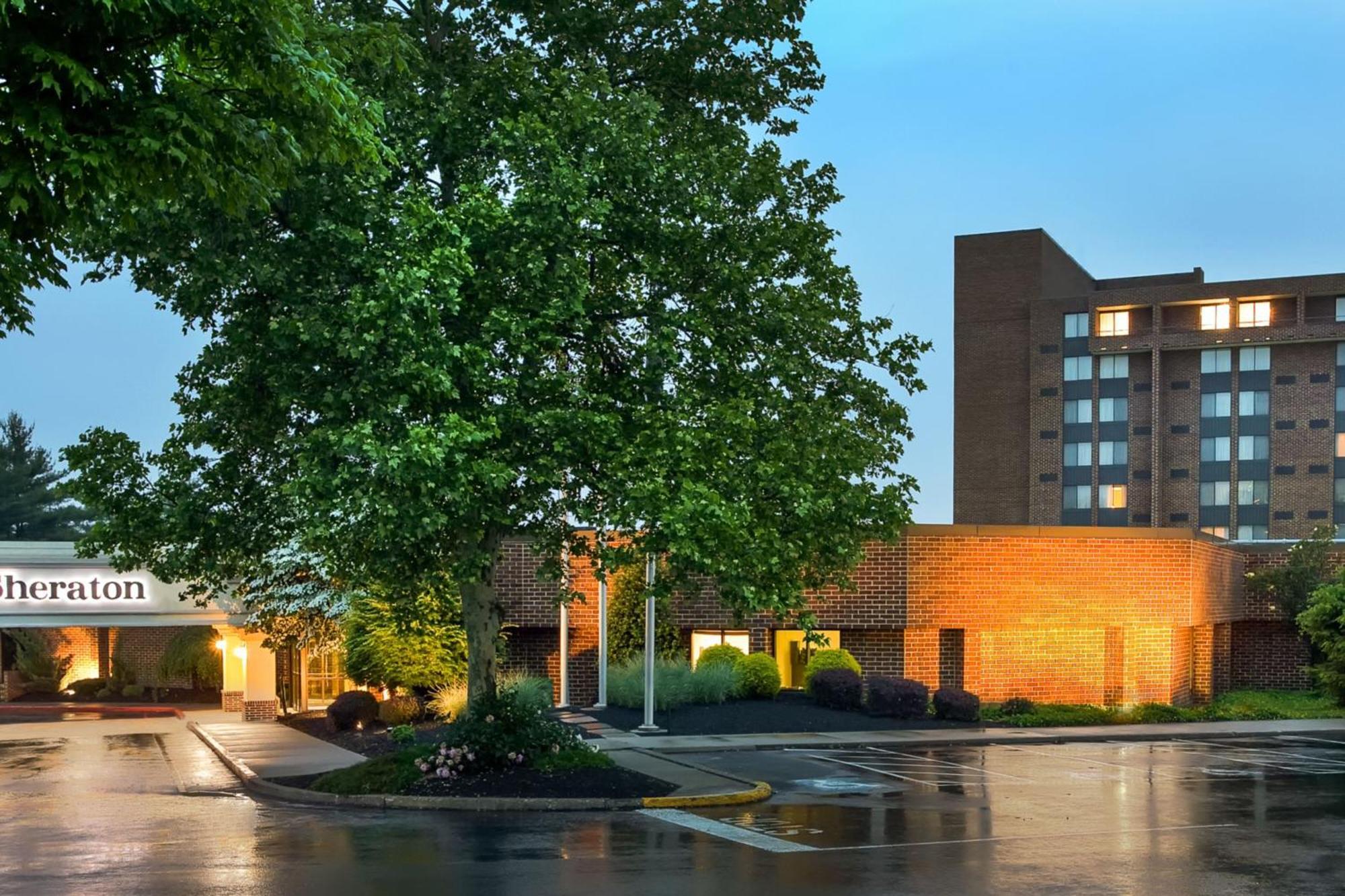 Sheraton Harrisburg Hershey Hotel Exterior photo