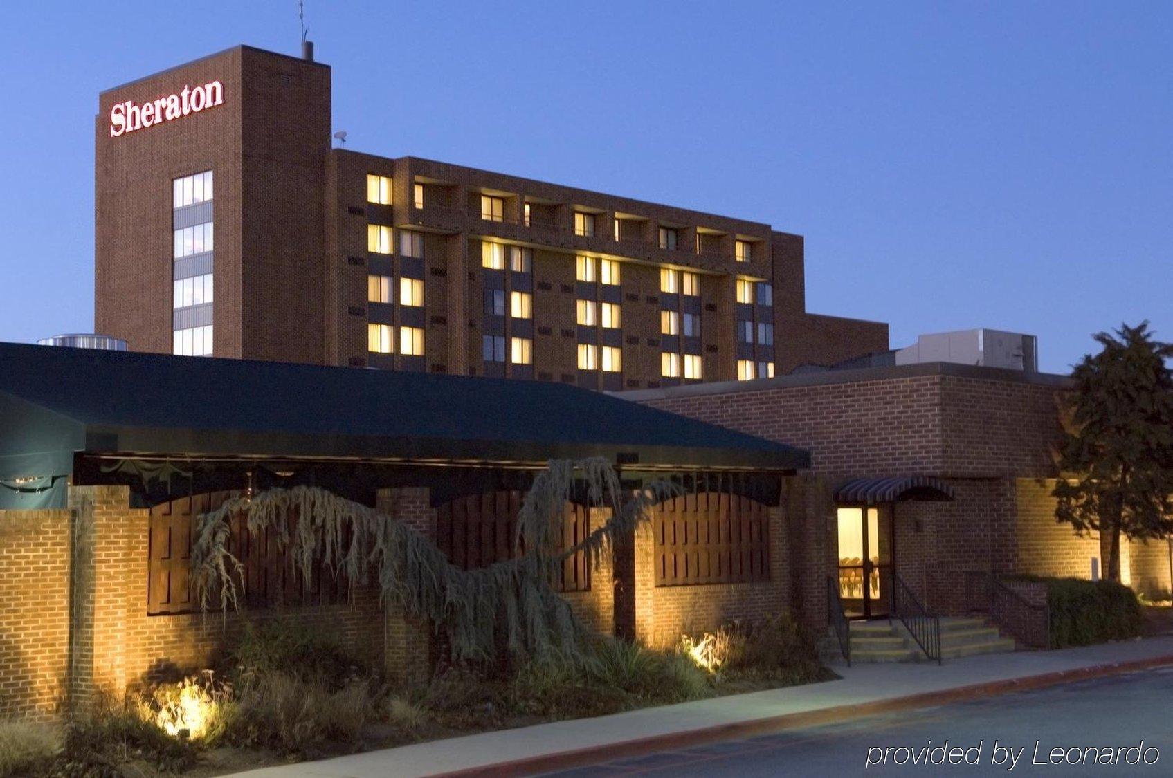 Sheraton Harrisburg Hershey Hotel Exterior photo